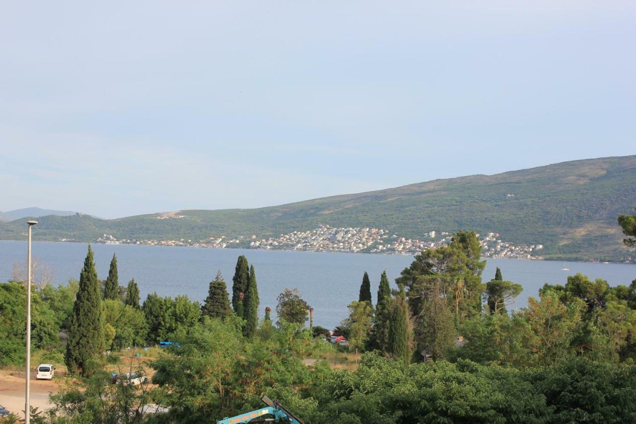 Villa Julia Baosic Exterior photo