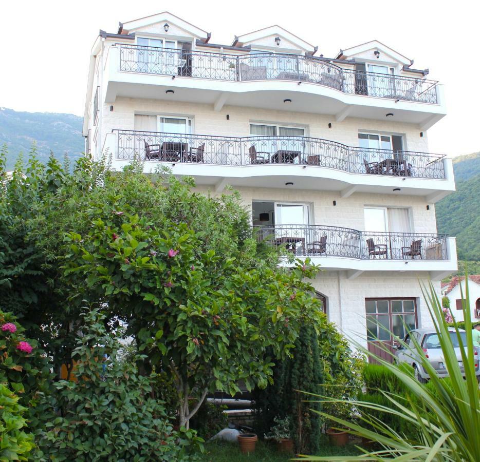Villa Julia Baosic Exterior photo